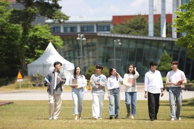 충청대, 전문대 브랜드 평판 충청권 1위...전국 13위 이미지